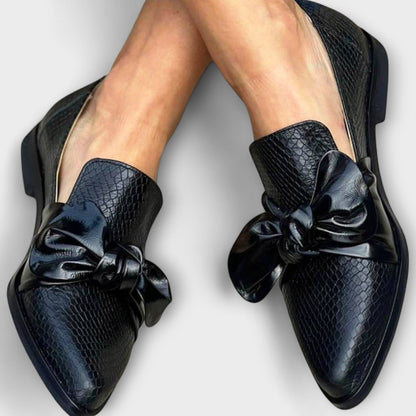 Seravinnia | Loafers With Bow Detail